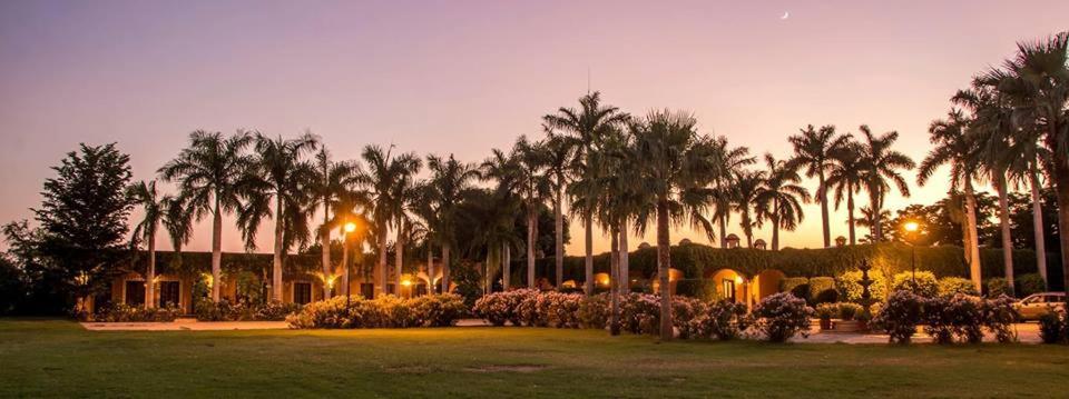 Hotel Hacienda Cazadores Navojoa Exterior foto